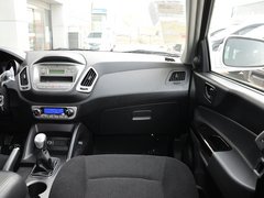 2013款 2.0L 手动 两驱经典版 5座