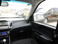 2013款 2.0L 手动 两驱经典版 5座