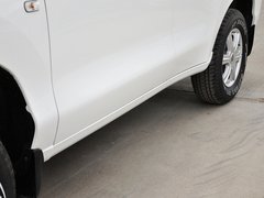 2013款 2.0L 手动 两驱经典版 5座