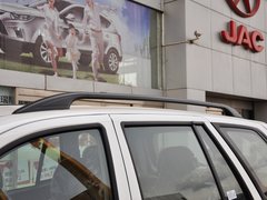 2013款 2.0L 手动 两驱经典版 5座