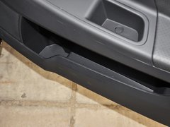 2013款 1.6L 手动 尊尚型