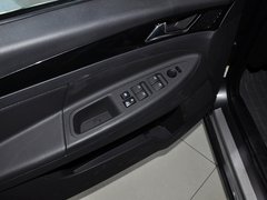 2013款 1.6L 手动 尊尚型