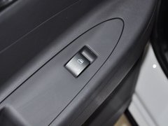 2013款 1.6L 手动 尊逸型