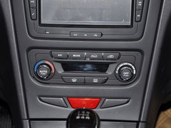 2013款 1.6L 手动 尊逸型