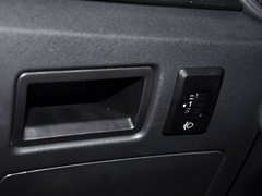 2013款 1.6L 手动 尊逸型