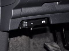 2013款 1.6L 手动 尊逸型
