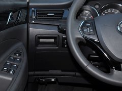 2013款 1.5L 自动 尊逸型