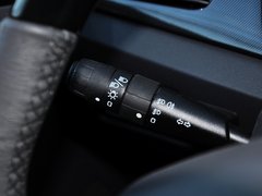 2013款 1.5L 自动 尊逸型