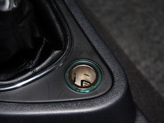 2013款 1.6L 手动 尊雅型