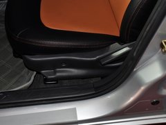 2013款 1.6L 手动 尊雅型