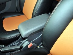2013款 1.6L 手动 尊雅型