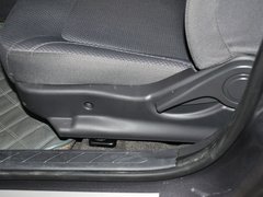 2013款 1.6L 手動 進取型