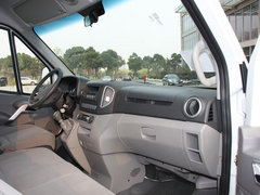 2013款 4系 1.9T 舒适版 12座 国四