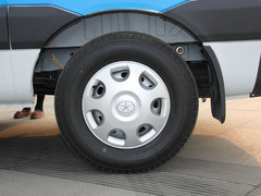 2013款 4系 1.9T 舒適版 12座 國四