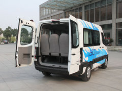 2013款 4系 1.9T 舒适版 12座 国四