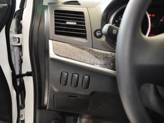 2013款 1.8L 手动 时尚版舒适型