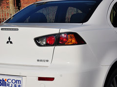 2013款 1.8L 手动 时尚版舒适型