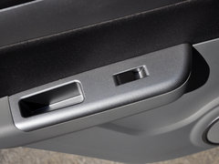 2013款 1.3L 手动 标准型