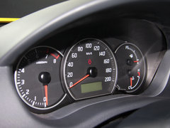 2013款 1.5L 自动 时尚型