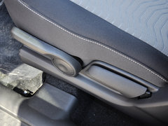 2013款 1.5L 自动 运动型