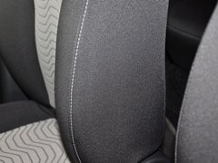 2013款 1.5L 自动 运动型