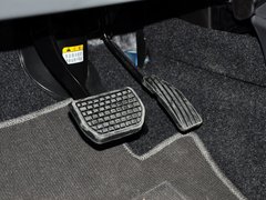2013款 1.5L 自动 运动型