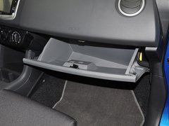 2013款 1.5L 自动 运动型