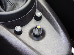 2013款 1.6L AT COOPER版 4座