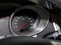 2013款 1.5L 手动 标准型