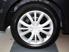 2013款 1.5L 手动 标准型