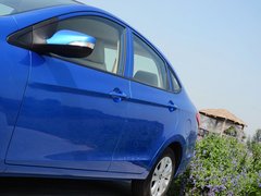 2013款 1.5L 手动 豪华型
