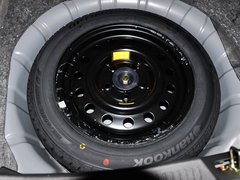 2013款 1.6L 手动 三厢旗舰版