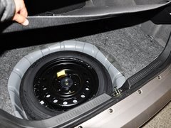 2013款 1.6L 手动 三厢旗舰版