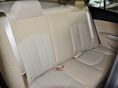2013款 1.6L 手动 三厢旗舰版
