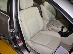 2013款 1.6L 手动 三厢旗舰版