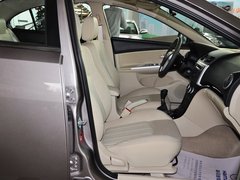 2013款 1.6L 手动 三厢旗舰版