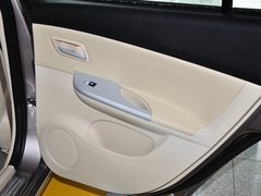 2013款 1.6L 手动 三厢旗舰版