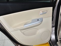 2013款 1.6L 手动 三厢旗舰版