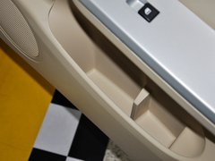 2013款 1.6L 手动 三厢旗舰版