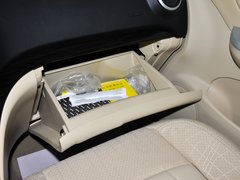 2013款 1.6L 手动 三厢旗舰版