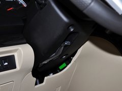 2013款 1.6L 手动 三厢旗舰版
