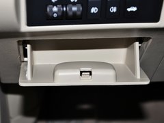 2013款 1.6L 手动 三厢旗舰版