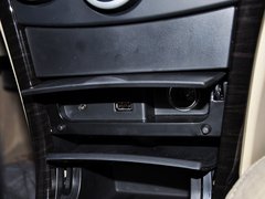 2013款 1.6L 手动 三厢旗舰版