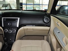 2013款 1.6L 手动 三厢旗舰版