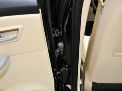 2013款 1.6L 手动 三厢旗舰版