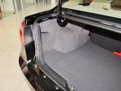 2013款 1.6L 手动 三厢旗舰版