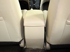 2013款 1.6L 手动 三厢旗舰版