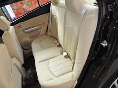 2013款 1.6L 手动 三厢旗舰版