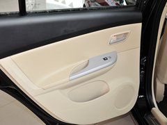2013款 1.6L 手动 三厢旗舰版