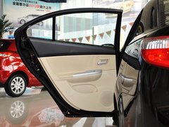 2013款 1.6L 手动 三厢旗舰版